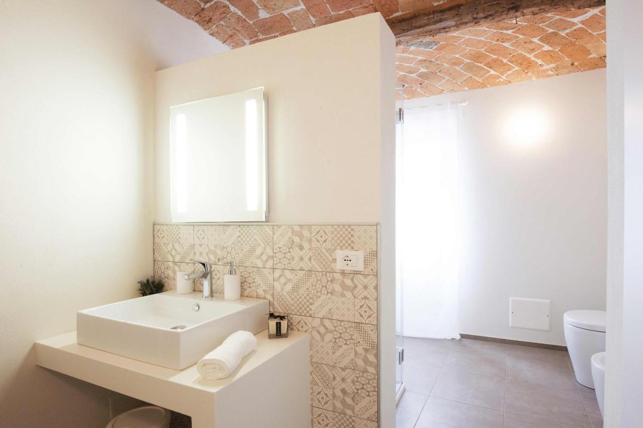 Bed and Breakfast Dimora Della Rocca Костильоле-д'Астри Экстерьер фото